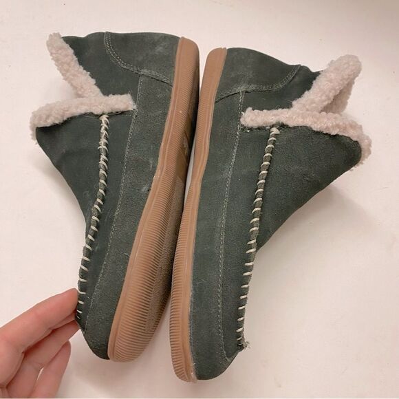 Blondo Serene Waterproof Green Suede Moc Slipper shoes boots sherpa lined 7 - Picture 2 of 8